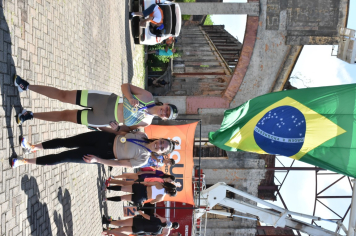 Foto - Secretaria de Educação promoveu 6ª Corrida e Caminhada Educação Solidária