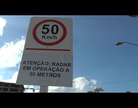 Sinalização que avisa presença de radares começa a operar em Botucatu