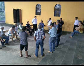 Secretarias de Segurança e de Participação Popular se reúnem com moradores da região serrana