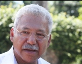 Secretário recebe título de cidadão são manuelense