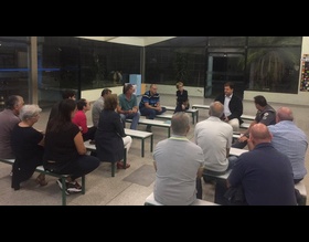 Poder Público se reúne com moradores do Jardim Paraíso