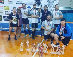 Botucatuensessão destaque em campeonato de levantamento de peso