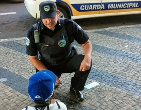 GCM nas Ruas:Equipe do Comércio localiza criança de 10 anos que se perdeu da mãe no centro