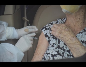 Saúde libera 3ª dose de reforço da vacina contra Covid-19 para idosos acima de 80