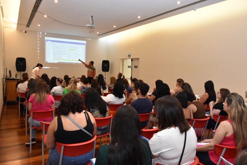 Educação recepciona novos professores para o Ensino Fundamental I