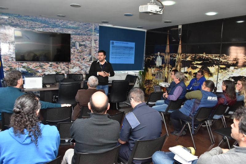 Prefeitura sedia reunião sobre acompanhamento do Censo 2022