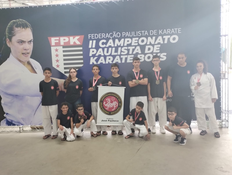 Karatê botucatuense se classifica para a final na categoria Boys