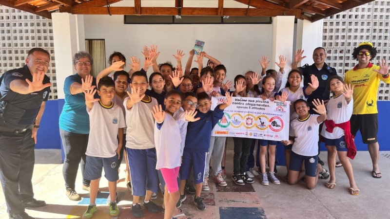 Patrulha da Paz realiza palestra de prevenção ao afogamento