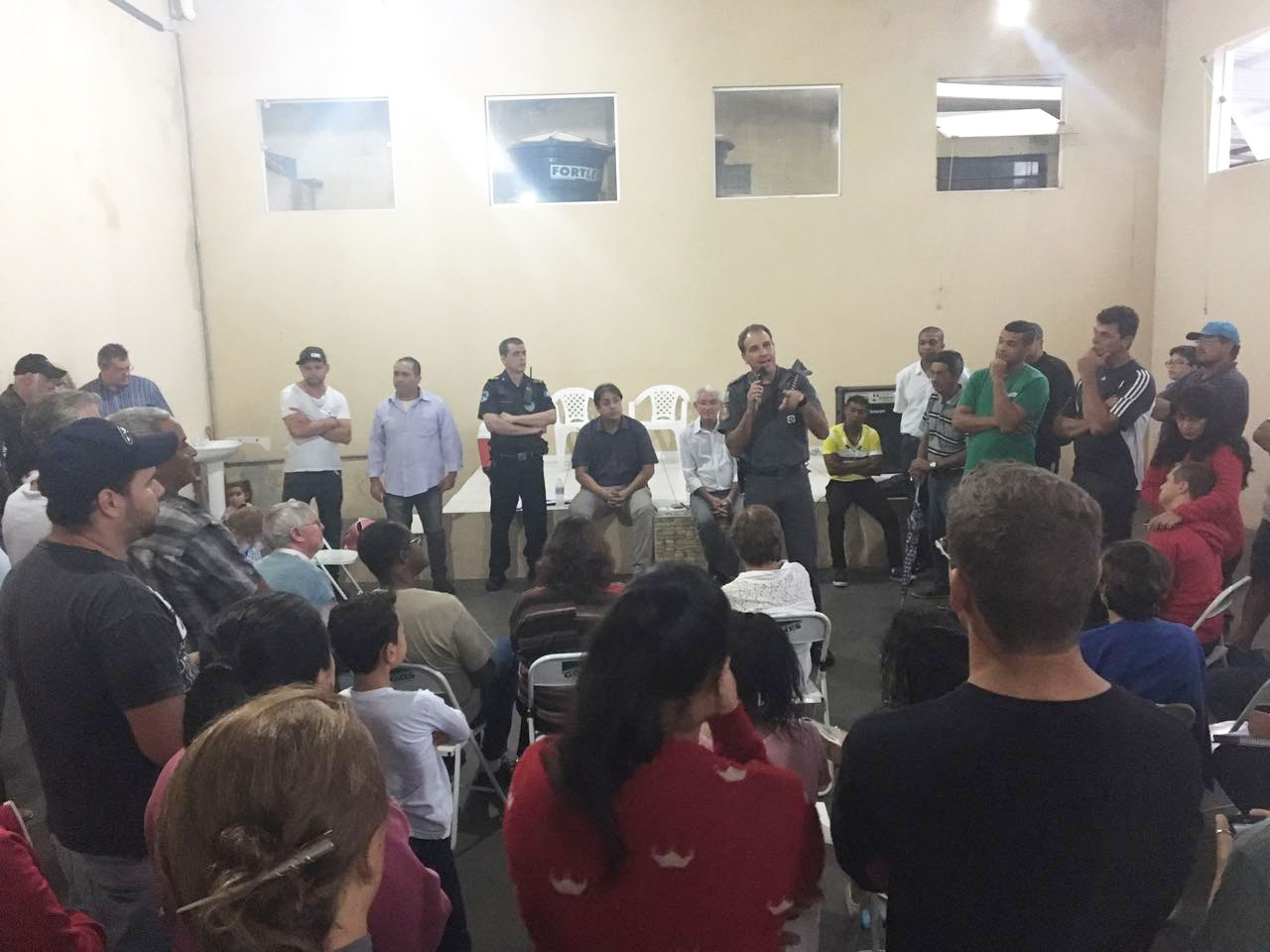 Secretário de Participação Popular se reúne com moradores da região sul