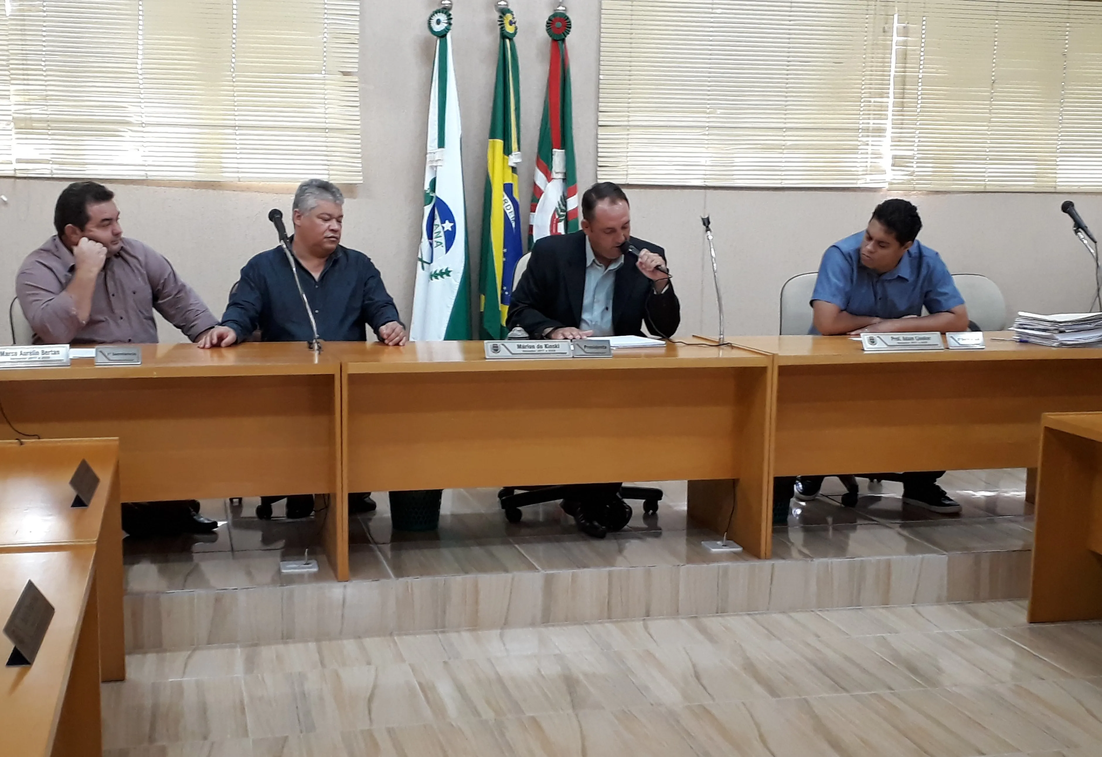 Poder Legislativo dá posse a Nova Mesa Diretora para o Biênio 2019/2020