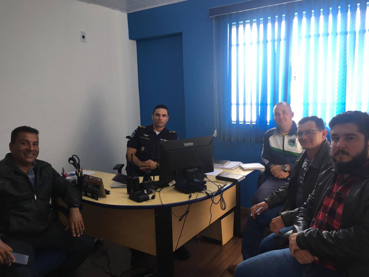 Guarda Municipal participa de reunião com comunidade de Anhumas