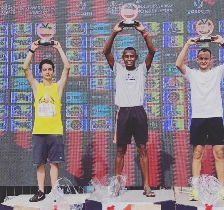 Atleta de Botucatu conquista medalha de prata na Meia Maratona Internacional de São Paulo