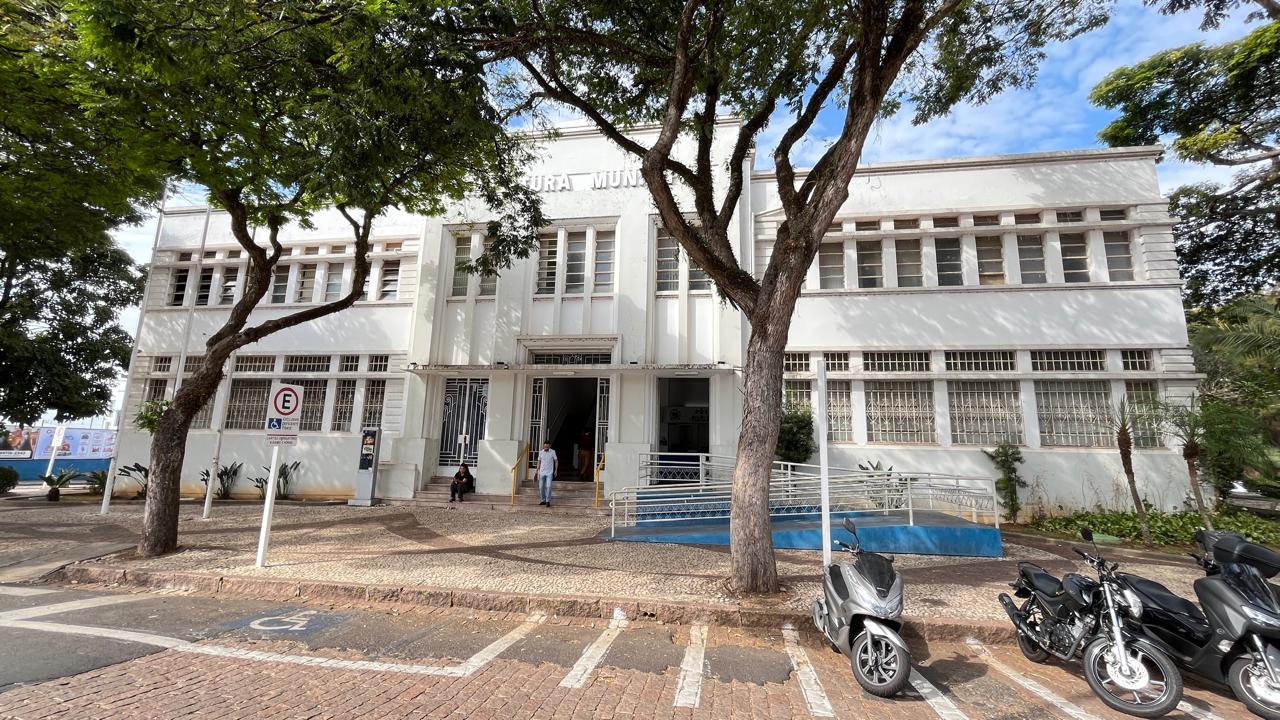 Dia do Servidor Público: confira o expediente nas repartições públicas municipais no feriado