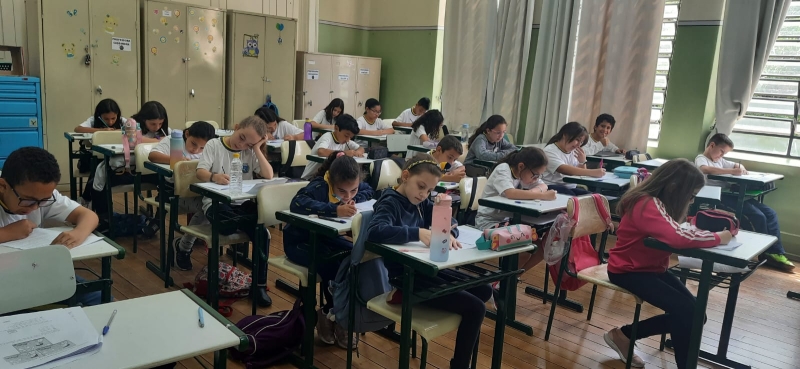 Alunos da rede pública e privada farão a prova do Saeb em novembro