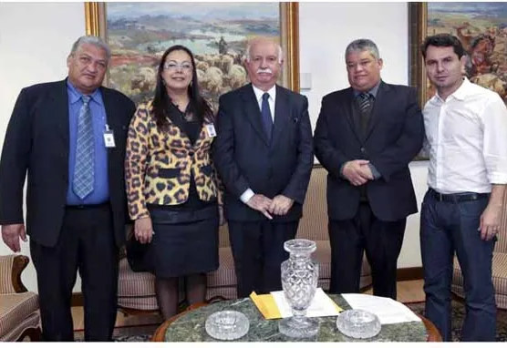 Poderes Legislativo e Executivo reivindicam recursos do Estado para o Município
