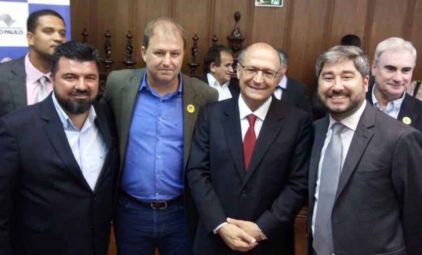 Pardini assina convênio que trará mais de R$1 milhão para Botucatu