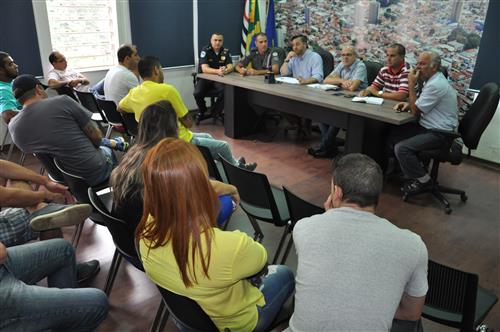 Prefeitura restringe horário de depísitos de bebidas